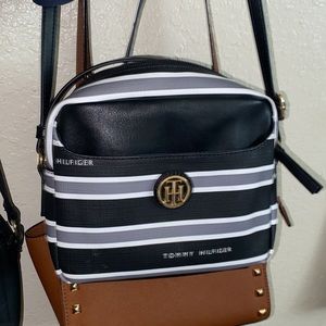 Tommy Crossbody